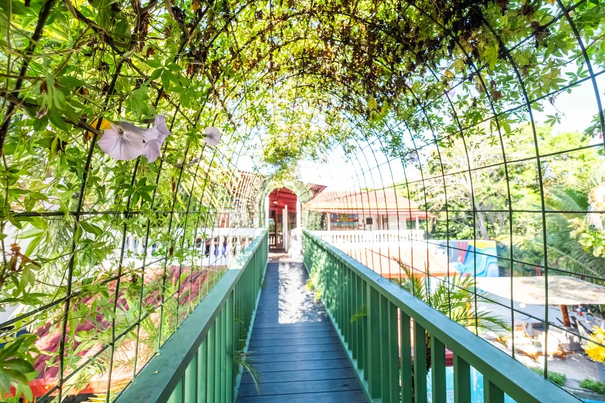 Bridge connecting the main villa to the second building "Casa Verde"